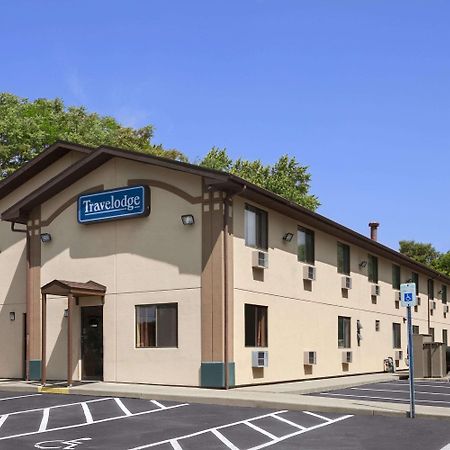 Travelodge by Wyndham Muskegon Eksteriør billede