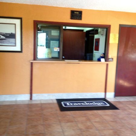 Travelodge by Wyndham Muskegon Eksteriør billede
