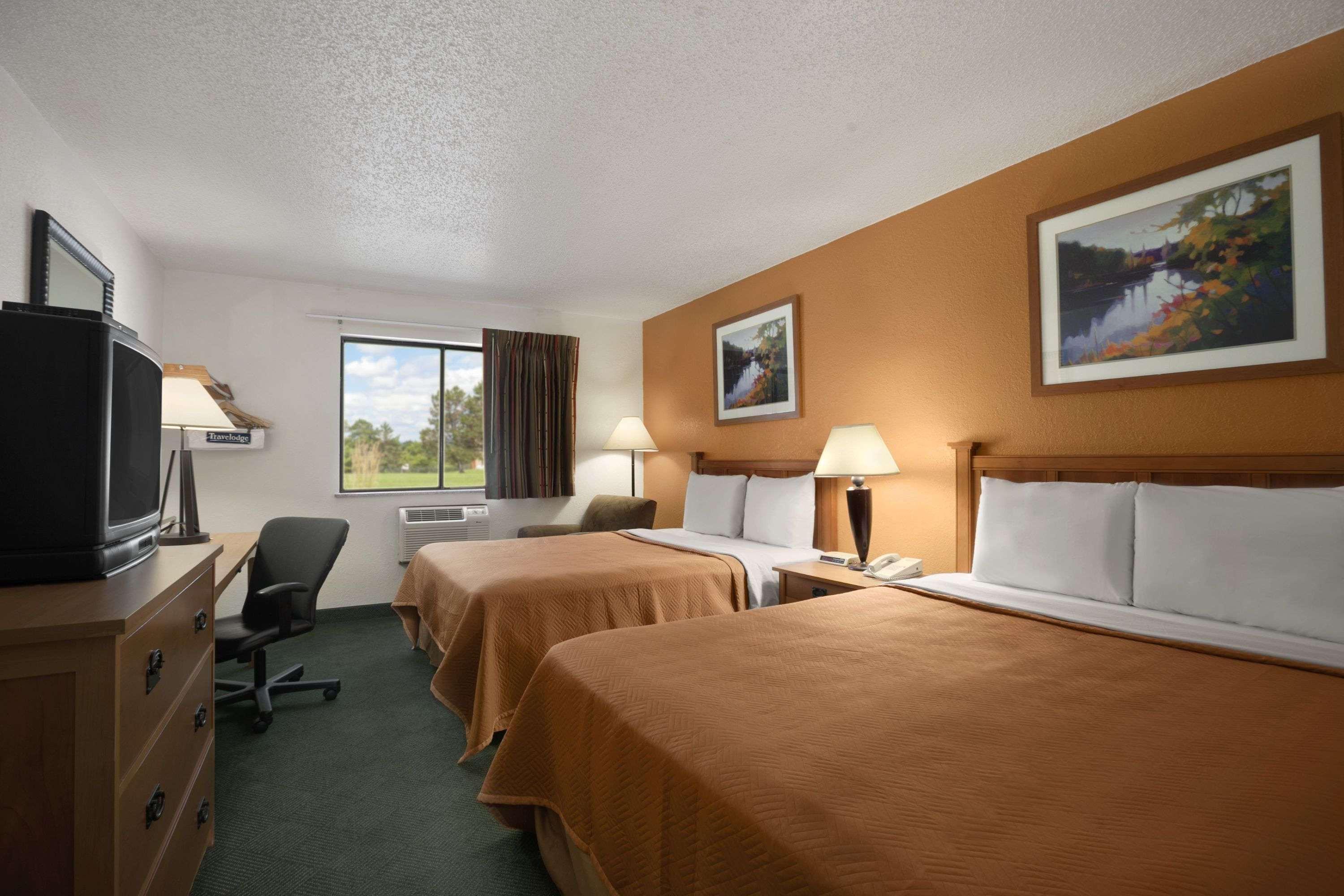 Travelodge by Wyndham Muskegon Eksteriør billede